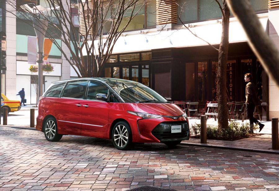  Toyota Estima Aeras 2016 года  (фото 5 из 7)